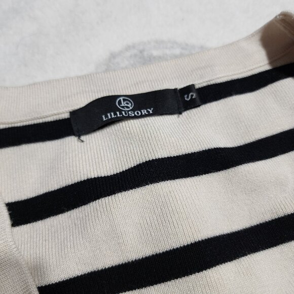 Lillusory Cream and Black Women's Striped Sweater Vest with Buttons Sz S - Picture 2 of 4